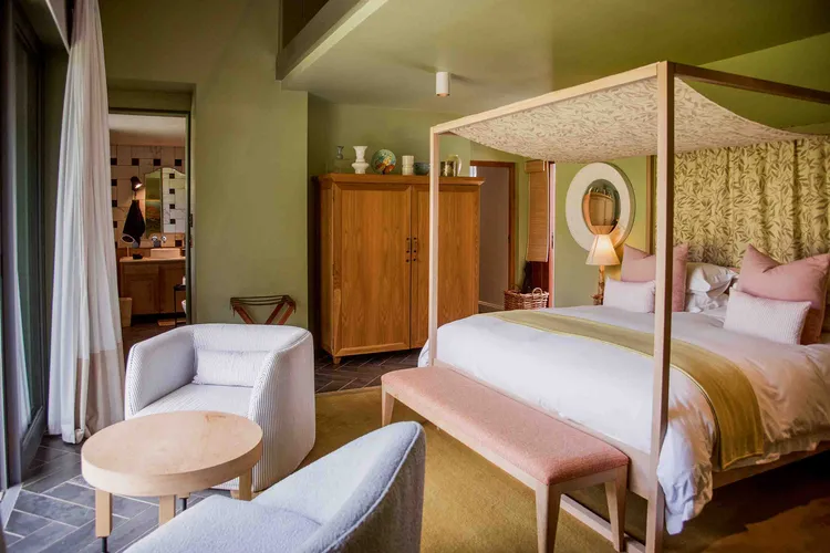 Accommodation at Bosjes. Image courtesy of Bosjes Estate.