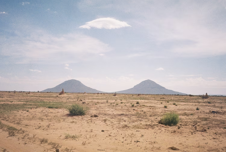 During the early 20th century, diamonds were discovered in the nearby town of Kolmanskop, along with other deposits in the area. (Image courtesy of Sebastian Moronell).
