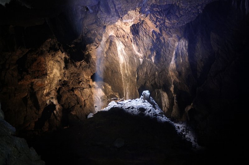 The Unsolved Mysteries of the Leopards Hill Cave