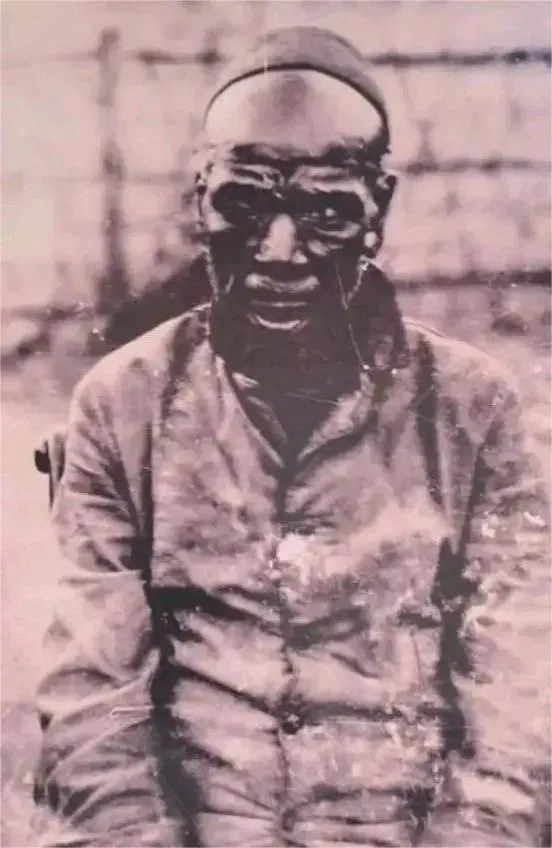 The only existing photo of amaNgoni King, Inyandezulu Mphezeni KaZwangendaba. The photo was taken in  July 1899 by a Dutch reformed church missionary at Fort Manning (now Mchinji).