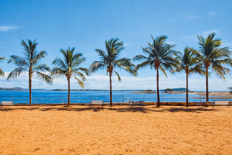 Siavonga’s microclimate is noticeably hotter than Lusaka year-round. Pack light clothing and a hat to stay cool. (Image courtesy of Savee Beach Resorts).